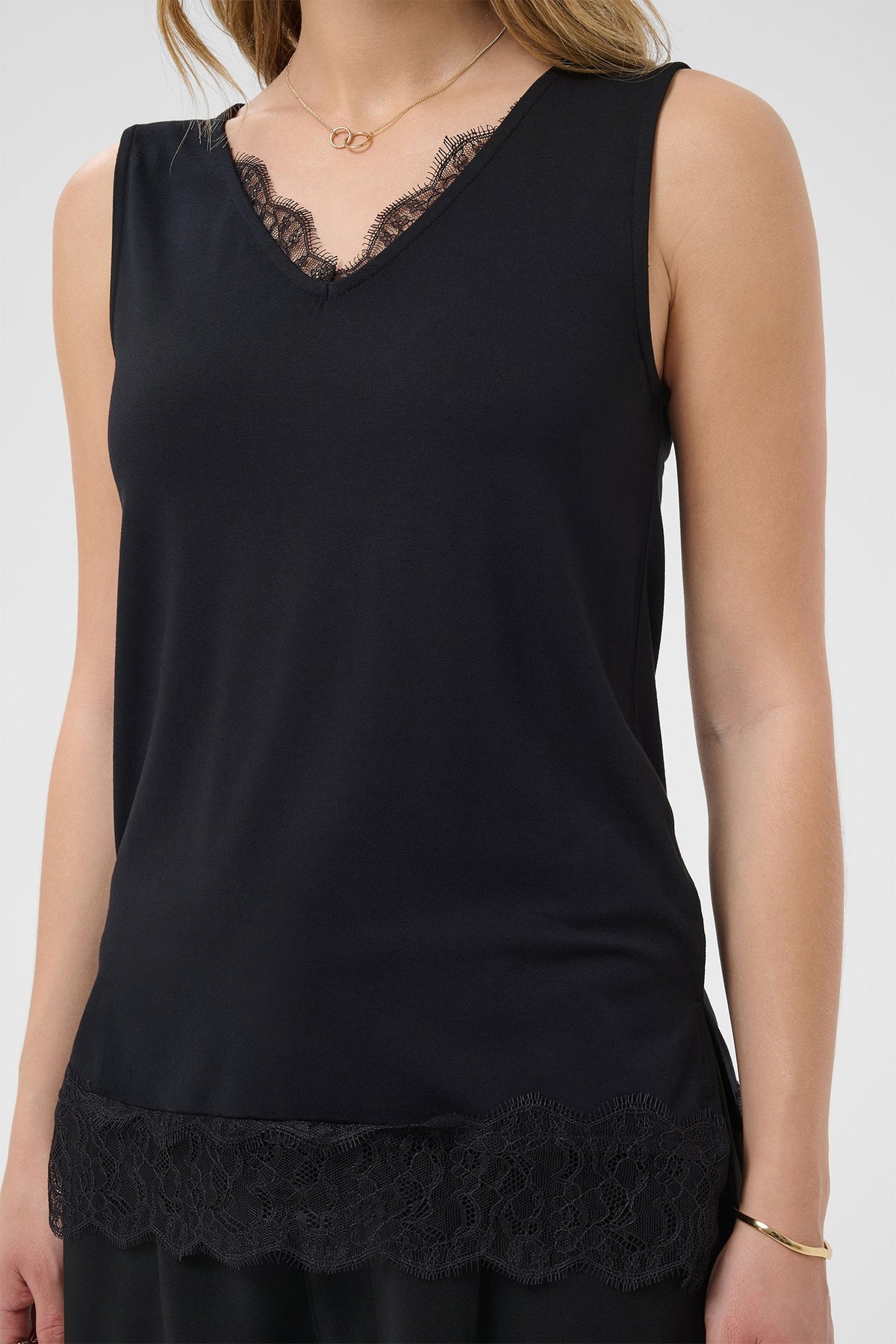 Cream Clothing CRAlvaia Pitch Black Jersey Lace Top 10615546 100120