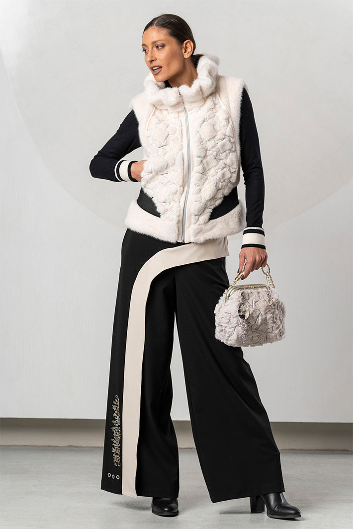 Elisa Cavaletti Off-White Faux Fur Gilet Sleeveless ELW267044200 03259