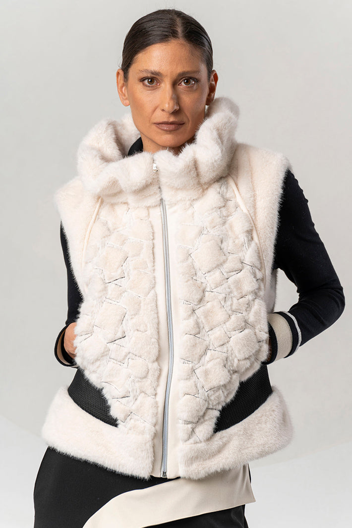 Elisa Cavaletti Off-White Faux Fur Gilet Sleeveless ELW267044200 03259