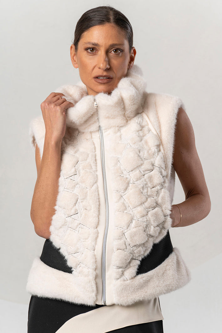 Elisa Cavaletti Off-White Faux Fur Gilet Sleeveless ELW267044200 03259
